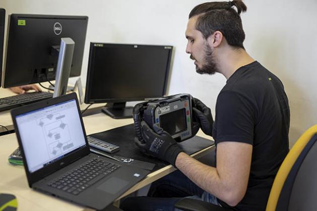 People & Technologies