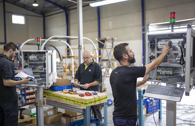 People & Technologies